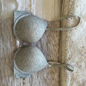 Victoria secret push up bra!